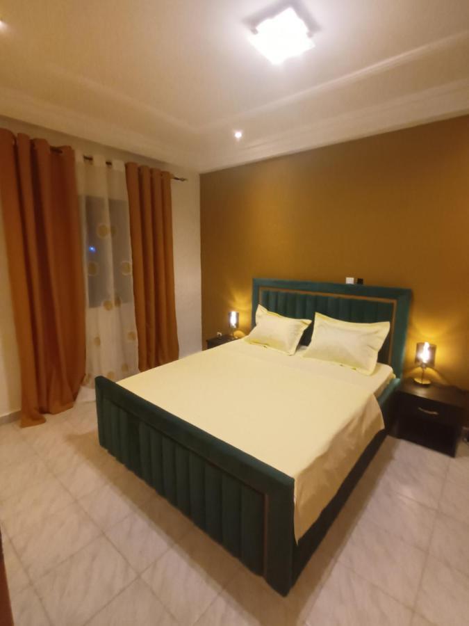 Residence Deluxe Yaoundé Exterior foto
